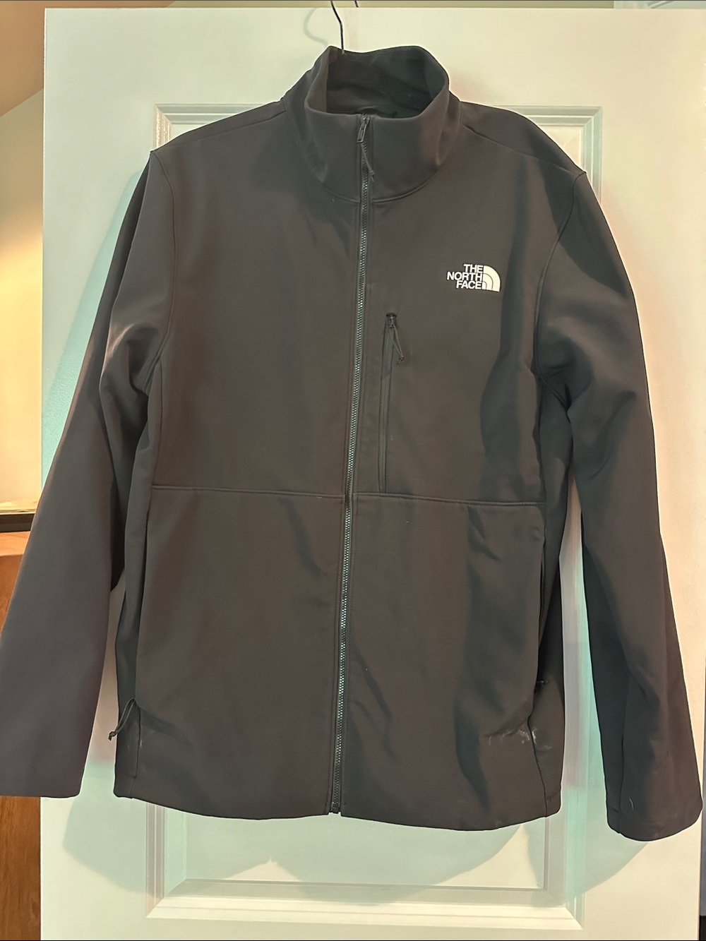 The North Face Men's Black Lightweight Softshell Jacket